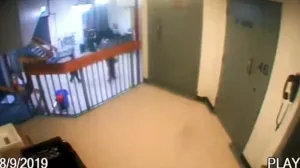 Snimak iz zatvora kada je preminuo Jeffrey Epstein/Screenshot 