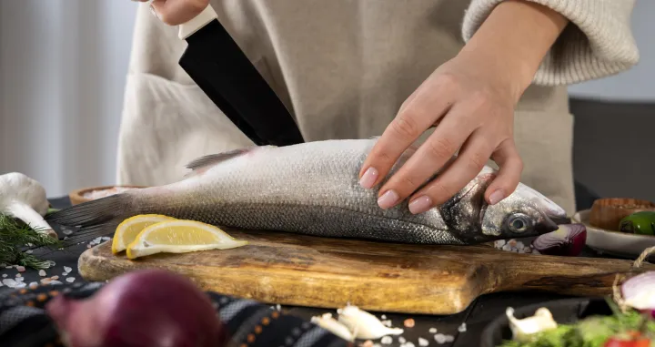 Kuhinja ostaje čista/Free Pik