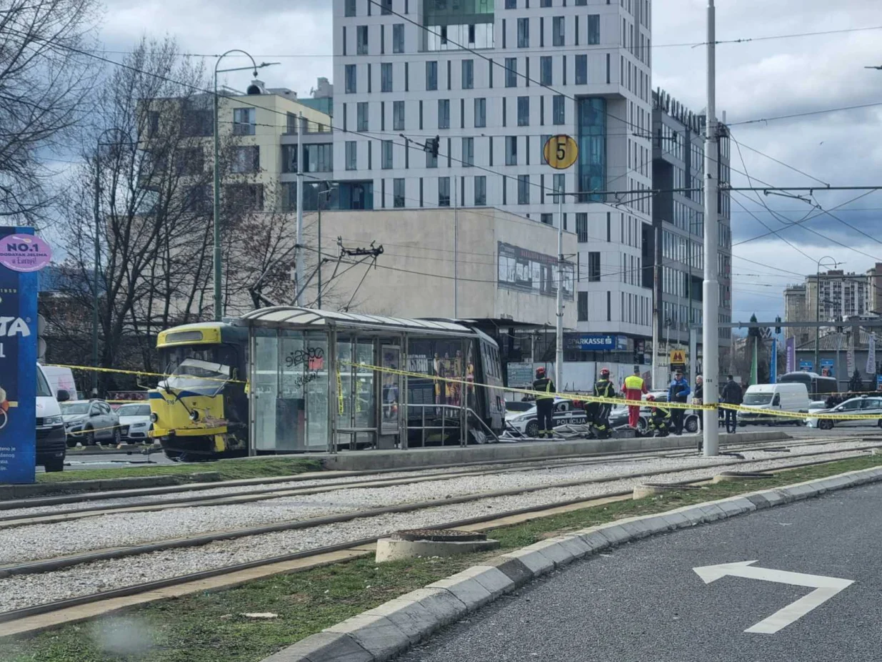 Nesreća, tramvaj, Sarajevo, Zemaljski muzej, stajali&scaron;te/Oslobođenje