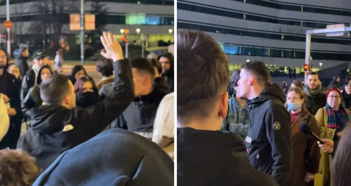 Obraćanje okupljenima na protestu/