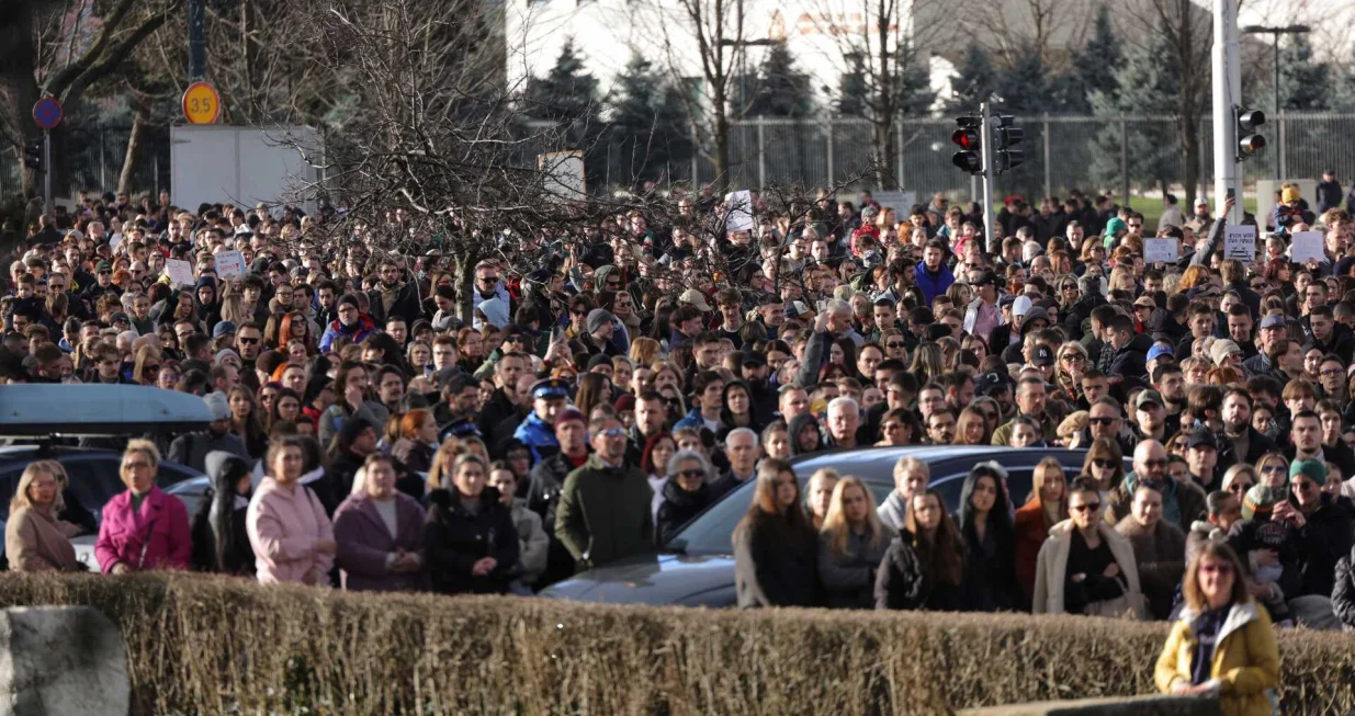 Sa dana&scaron;njeg protesta/Senad Gubelić