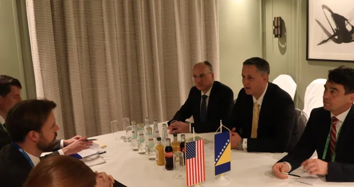 Bećirović sa &scaron;efom sektora State Departmenta: Lobiranje RS protiv države BiH je napad na nju/