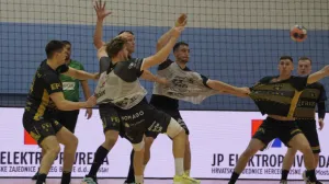 Detalj sa utakmice RK Izviđač - RK Trimo Trebnje/Foto: 