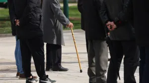 penzioneri penzioner ilustracija februar 2024/Senad Gubelić