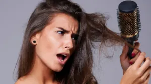 Naelektrisana kosa više nije problem/Free Pik