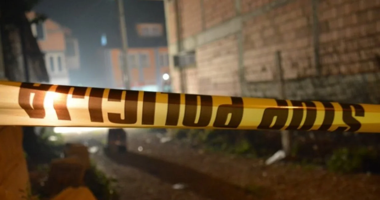 Policija traka uviđaj noć/