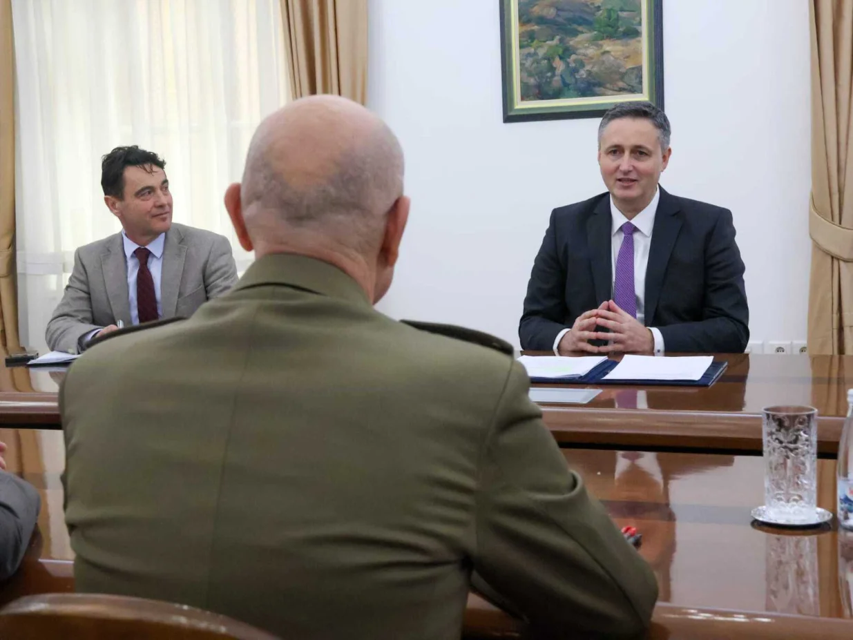 Novi komandant EUFOR-a u BiH, general-major Maurizio Fronda kod Denisa Bećirovića//