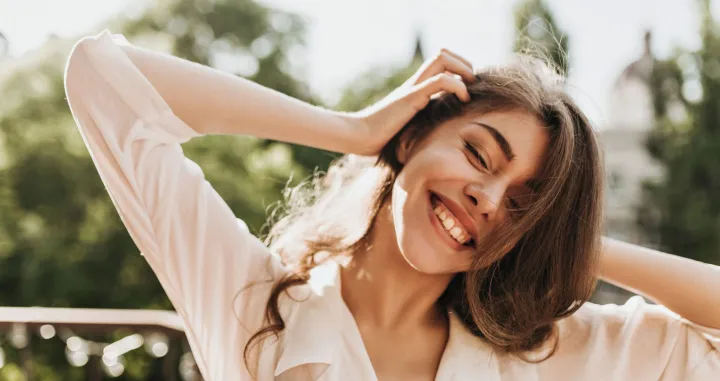 Univerzum &scaron;alje jasan znak//