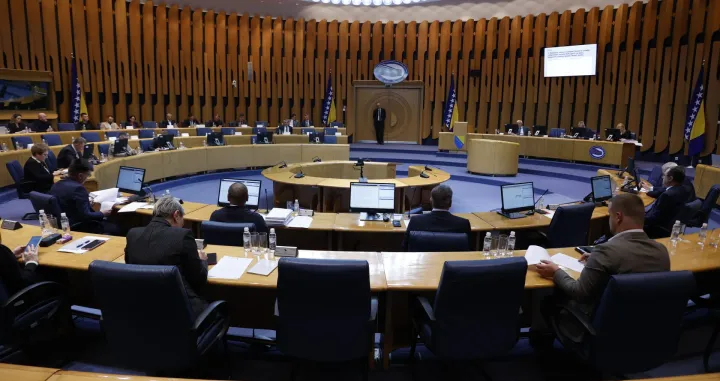 Dom naroda/Almir Razić Fena