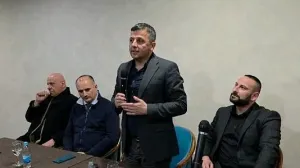 Nebojša Vukanović na tribini u PrijedoruFoto: nebojsavukanovic.info/