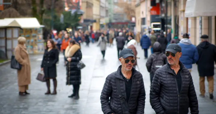 Ferhadija &scaron;etnja/Damir Deljo