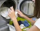 pranje ve&scaron;a, ma&scaron;ina za ve&scaron;, ve&scaron;u ma&scaron;ini/Freepik