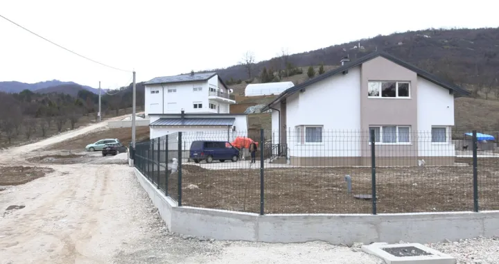 kuće buturović polje iz u bih/