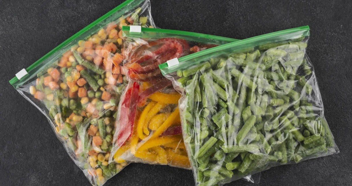 Ispu&scaron;taju &scaron;tetne hemikalije/Free Pik