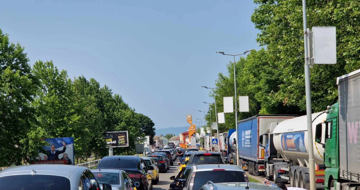 Gužva na graničnom prelazu Gradi&scaron;ka, na izlazu iz BiH/Sanel Konjhodžić