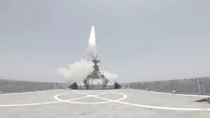 A missile is launched during an exercise in southern Iran, in this handout image obtained on February 17, 2026. IRGC/WANA (West Asia News Agency)/Handout via REUTERS ATTENTION EDITORS - THIS PICTURE WAS PROVIDED BY A THIRD PARTY. BEST QUALITY AVALIABLE./Irgc Via Wana News Agency