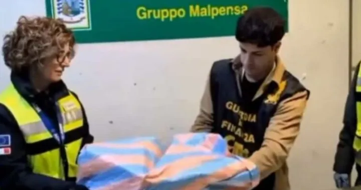 Carinici u &scaron;oku/Printscreen /Varese news-amoreaquattrozampe.it/ Youtube//