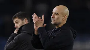 Soccer Football - Premier League - Leeds United v Manchester City - Elland Road, Leeds, Britain - February 28, 2026 Manchester City manager Pep Guardiola applauds fans after the match Action Images via Reuters/Jason Cairnduff EDITORIAL USE ONLY. NO USE WITH UNAUTHORIZED AUDIO, VIDEO, DATA, FIXTURE LISTS, CLUB/LEAGUE LOGOS OR 'LIVE' SERVICES. ONLINE IN-MATCH USE LIMITED TO 120 IMAGES, NO VIDEO EMULATION. NO USE IN BETTING, GAMES OR SINGLE CLUB/LEAGUE/PLAYER PUBLICATIONS. PLEASE CONTACT YOUR ACCOUNT REPRESENTATIVE FOR FURTHER DETAILS../Foto: Jason Cairnduff