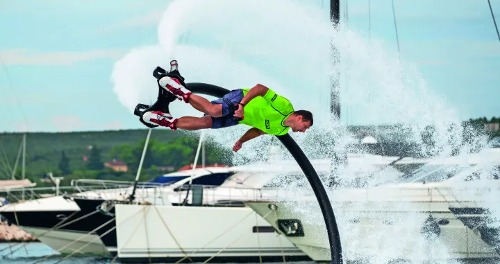 U marini Kornati u Biogradu na moru svecano je otvoren 26. Biograd boat show.Na fotografiji: Kristijan Buchmair Rocket man - fly board./Luka Gerlanc