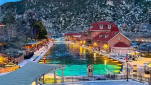 Glenwood Hot Springs Resort/Instagram