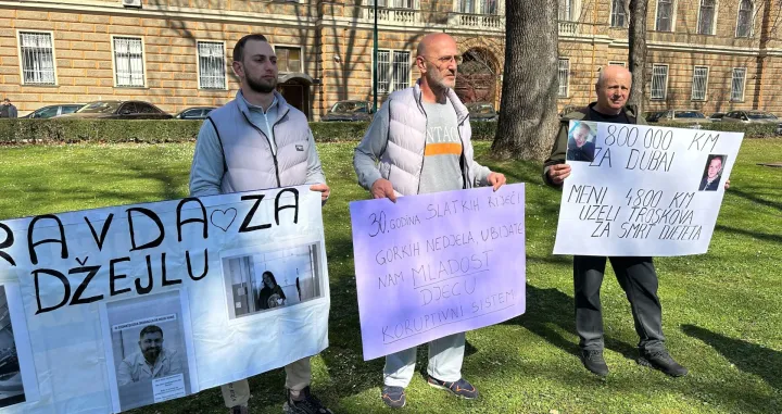 Protest u Sarajevu/Amir Papić