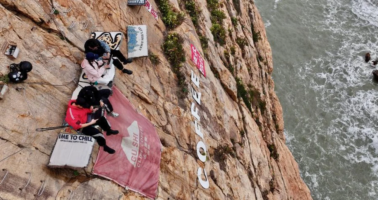 Sam pogleda na ovaj "kafić" izaziva strah/X