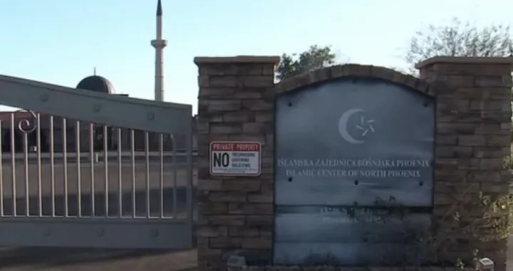 Napad se desio ispred džamije koju posjećuju Bo&scaron;njaci/Abc15