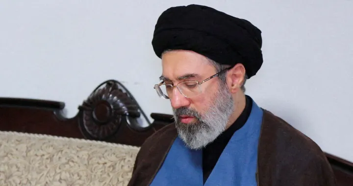 FILE PHOTO: Mojtaba Khamenei, the second son of Iran's Supreme Leader Ayatollah Ali Khamenei, visits Hezbollah's office in Tehran, Iran, October 1, 2024. Office of the Iranian Supreme Leader/WANA (West Asia News Agency)/Handout via REUTERS/File Photo ATTENTION EDITORS - THIS PICTURE WAS PROVIDED BY A THIRD PARTY. THIS PICTURE WAS PROCESSED BY REUTERS TO ENHANCE QUALITY. AN UNPROCESSED VERSION HAS BEEN PROVIDED SEPARATELY.  TPX IMAGES OF THE DAY/Office Of The Iranian Supreme Le