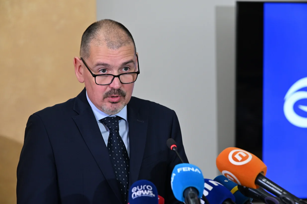 Mirza Hadžibegić/Andrej Bjelo&scaron;/