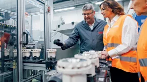 Tanja Fajon je u februaru 2026. u okviruregionalne posete vlade Gorenjskoj posetila četiri vodeća slovenačka tehnološka preduzeća/Ministarstvo Vanjskih I Evropskih Poslova Republike Slovenije