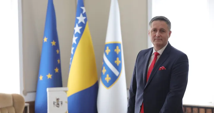 Intervju- Član Predsjedni&scaron;tva Bosne i Hercegovine dr. Denis Bećirović/Senad Gubelić