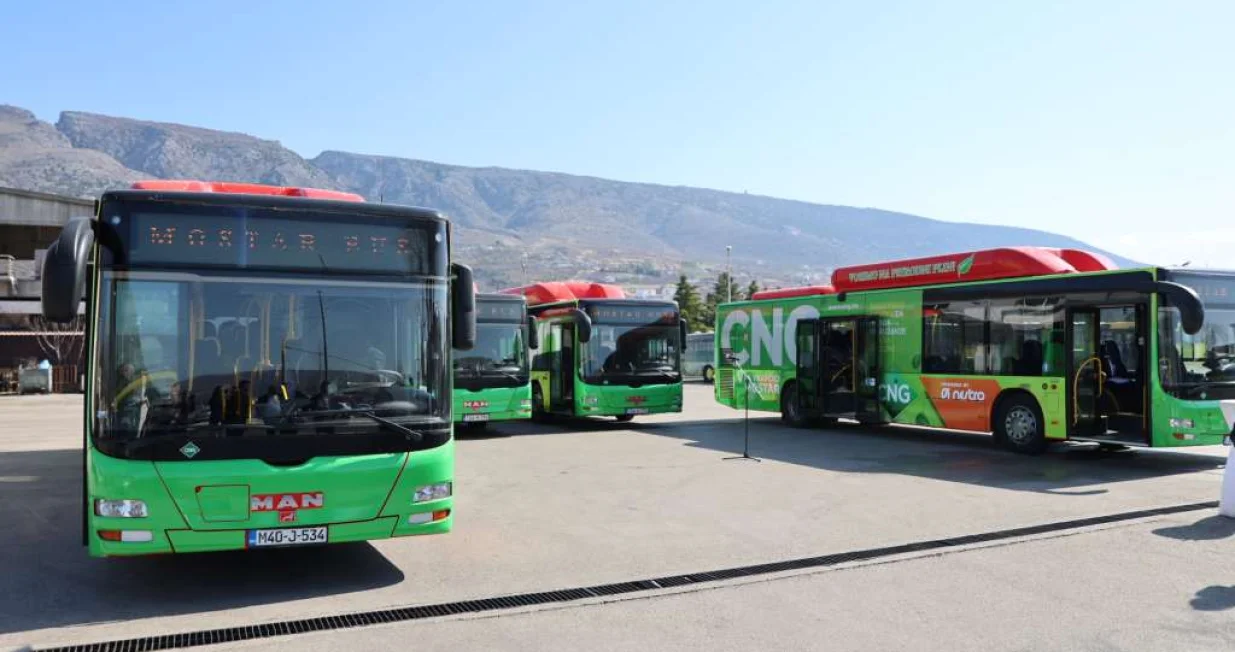 Mostar bus u promet pustio četiri autobusa na plin/Branka Soldo