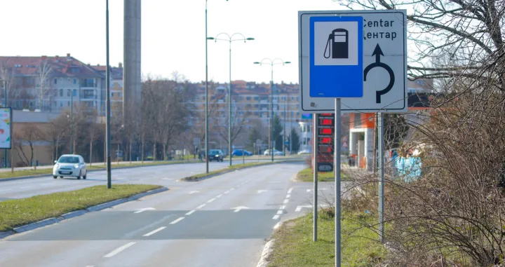 Ilustracije benzinske pumpe/Damir Deljo