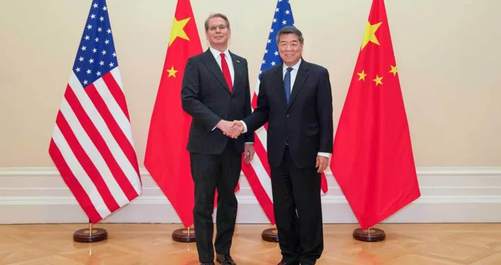 Kineska i američka delegacija održale su otvorene, detaljne i konstruktivne konsultacije u Parizu/Cctv 