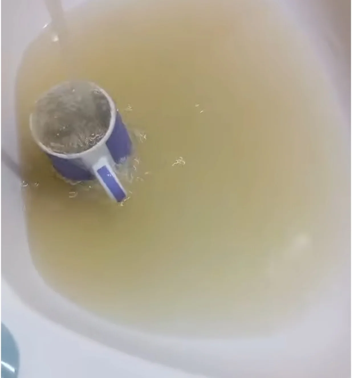 Voda iz česme neupotrebljiva/