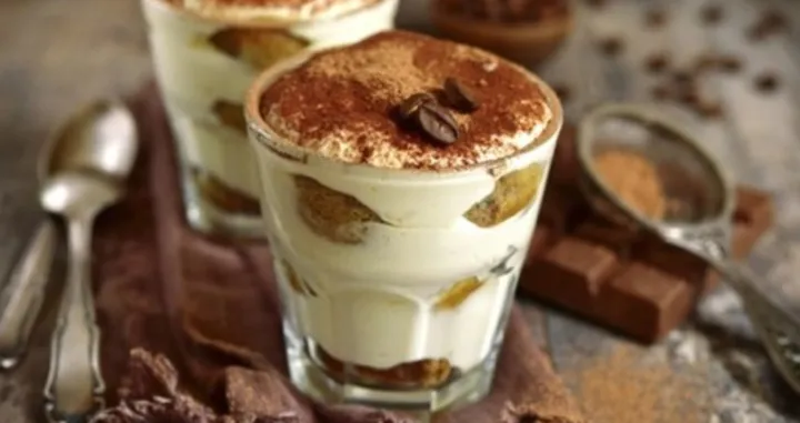 tiramisu u ča&scaron;i/