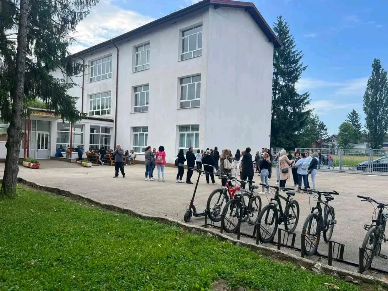 Zbog jednog učenika cijela &scaron;kola obustavlja nastavu i ekskurziju/