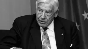 Christian Schwarz-Schilling, Arhiva/