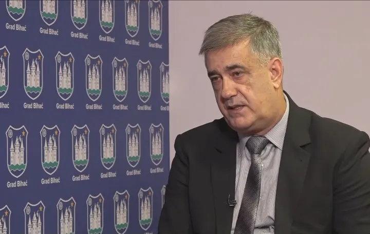 &Scaron;uhret Fazlić/