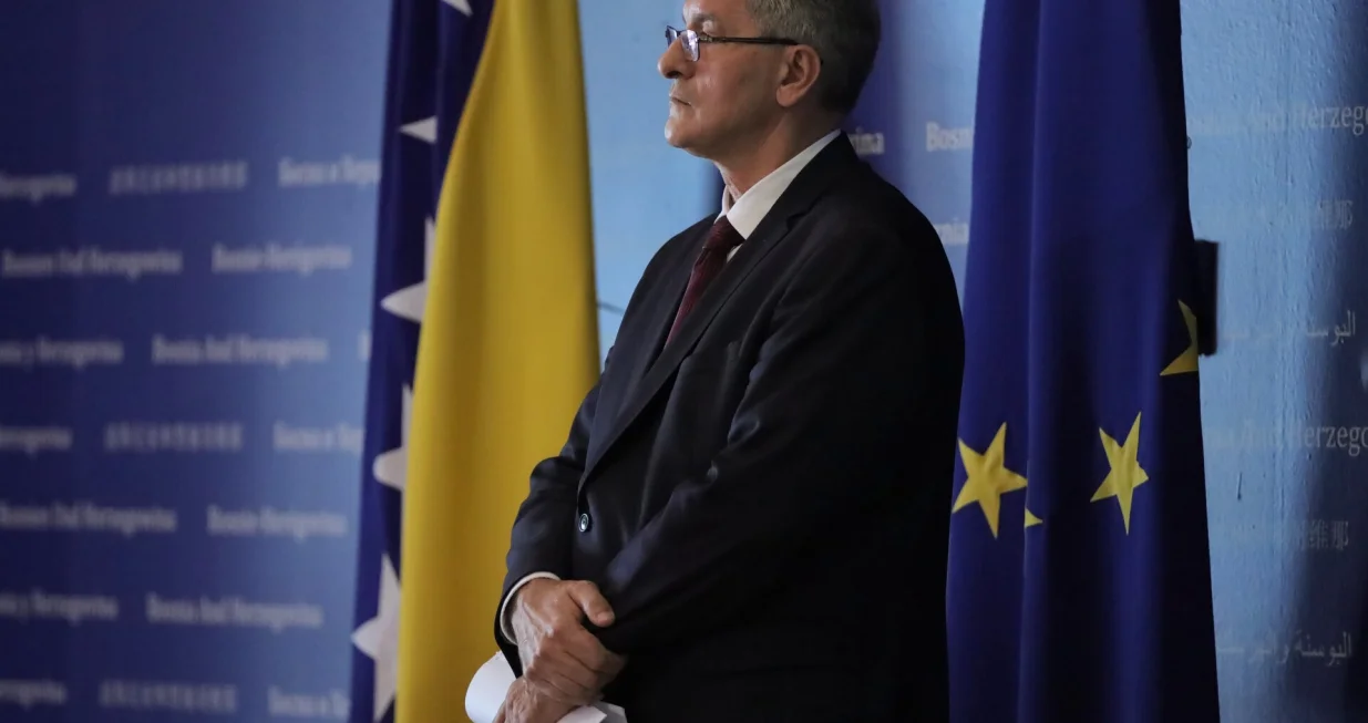 Konferencija za medije poslanika u Predstavničkom domu Parlamentarne skup&scaron;tine Bosne i Hercegovine &Scaron;emsudina Mehmedovića i Jasmina Emrića/Senad Gubelić