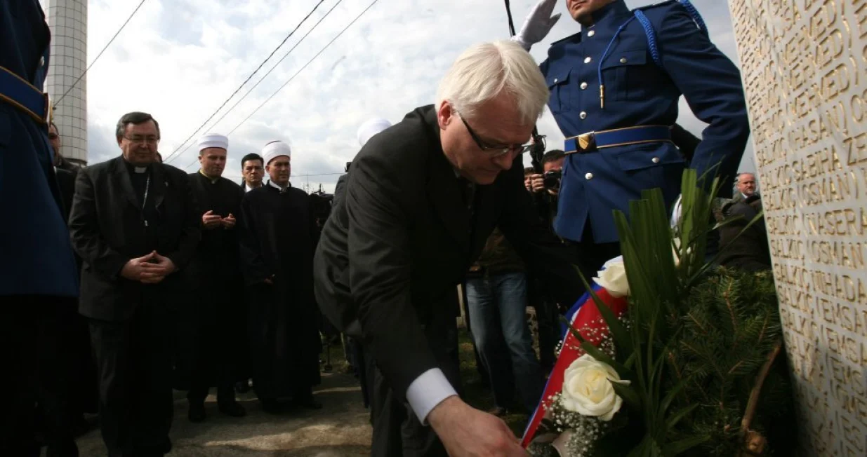 Ivo Josipović u Ahmićima, 2010./