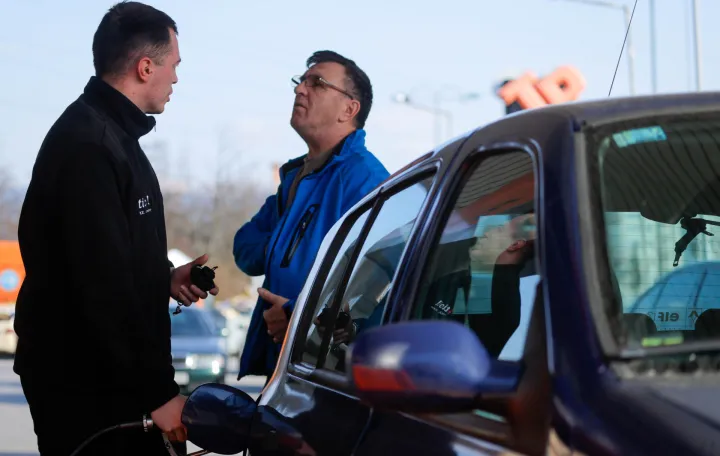 Ilustracije benzinske pumpe/Damir Deljo