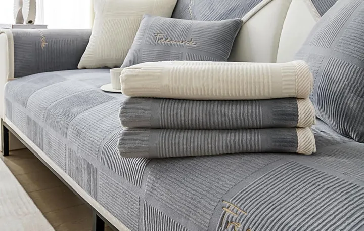 Prekrivači za namje&scaron;taj, kaučeve i ugaone/