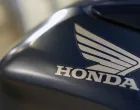 epa10295306 The Honda logo is seen on a motorcycle on display at the Honda Welcome Plaza Aoyama in Tokyo, Japan, 09 November 2022. Honda Motor Co. announced it increased its sales revenue by 25 percent from the same period the previous year, mainly due to large motorcycle sales and a weaker yen. EPA/FRANCK ROBICHON/Franck Robichon