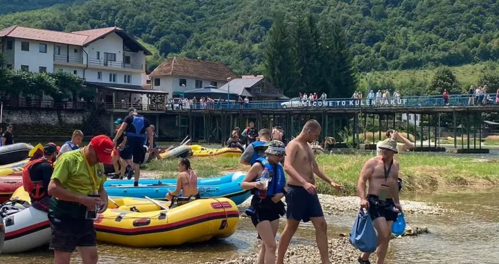 regata na odmoru u Kulen Vakufu/