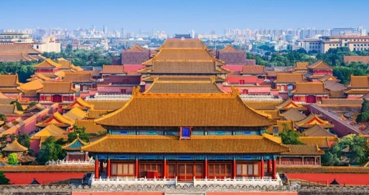 IZMEĐU PROSLOSTI I BUDUCNOSTI: Mnogi s pravom smatraju da se u Pekingu osjeti svaka promjena u kineskom dru&scaron;tvu/