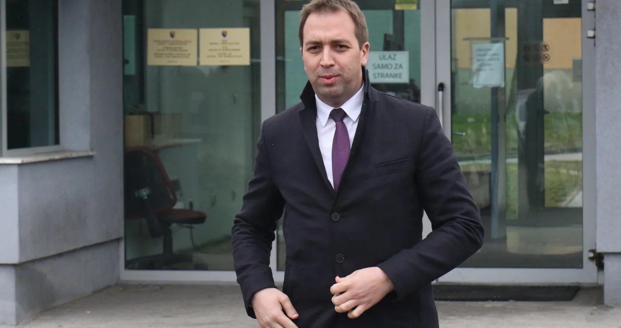 Goran Selak predsjednik SPS-a nakon saslu&scaron;anja/Senad Gubelić