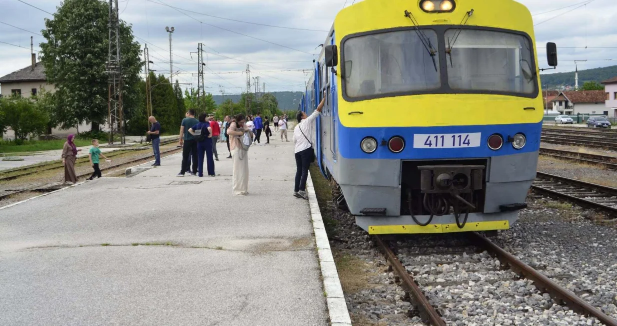 Turistički voz/