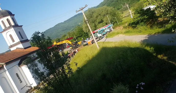 Počelo uklanjanje crkve/Vahidin Mujagić/