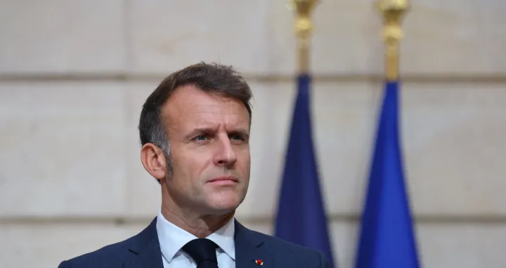 French President Emmanuel Macron attends a joint press conference with Ukrainian President Volodymyr Zelenskiy (not seen) at the Elysee Palace in Paris, France, November 17, 2025. REUTERS/Sarah Meyssonnier/Pool/Sarah Meyssonnier